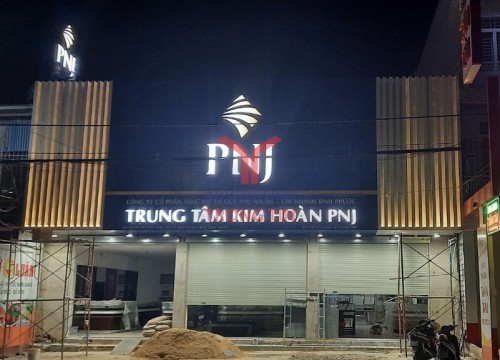 Gia công bảng hiệu mặt dựng PNJ